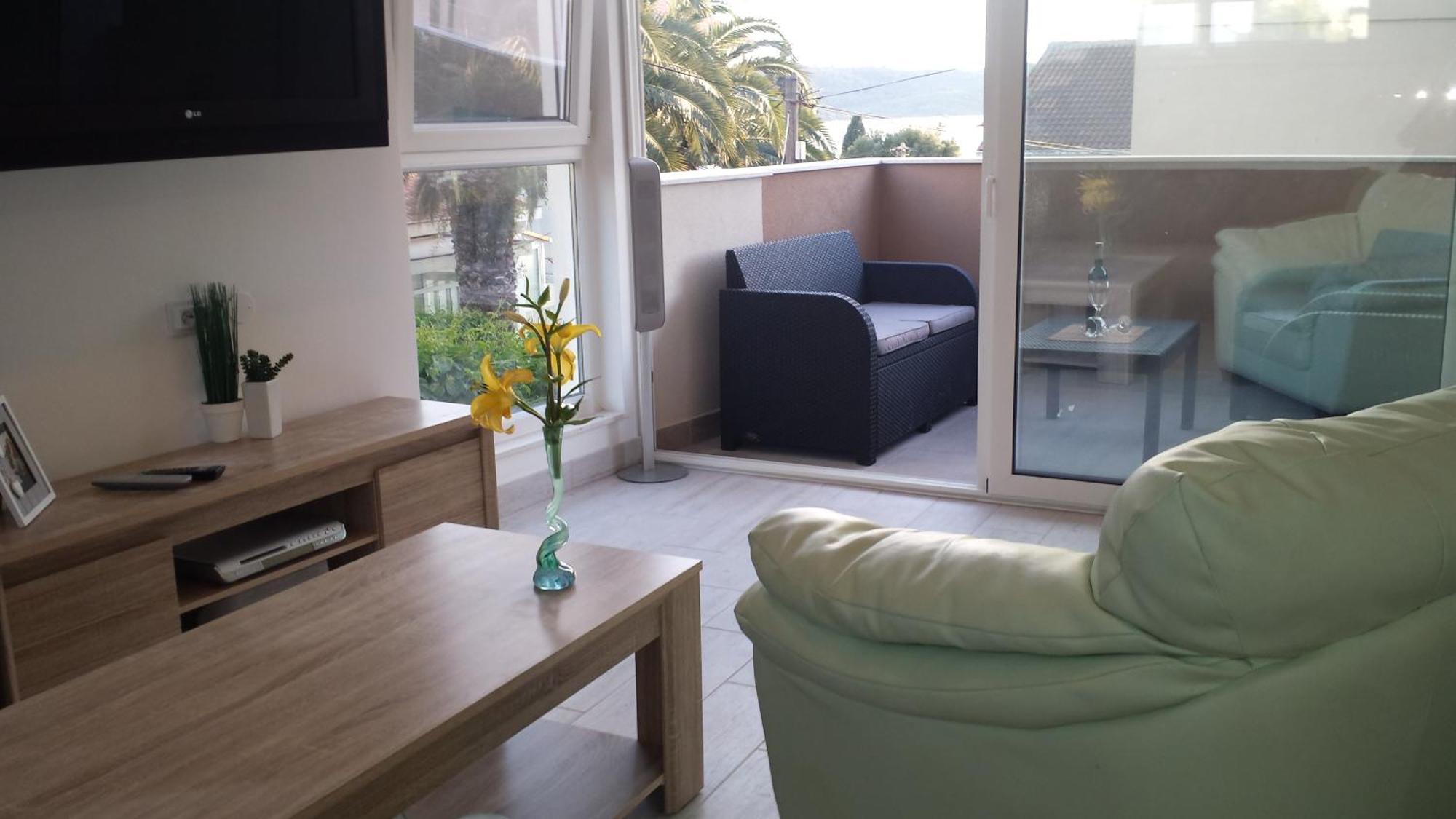 Apartments Villa A - Heating Pool Trogir Eksteriør bilde