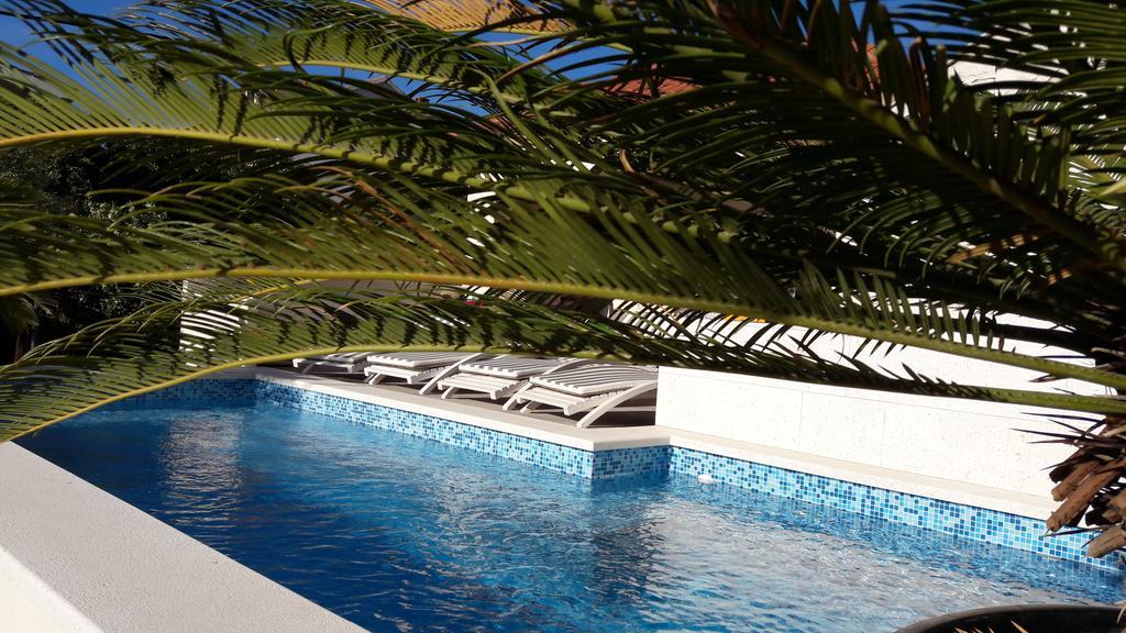 Apartments Villa A - Heating Pool Trogir Eksteriør bilde